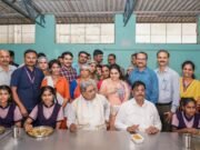 ಕನ್ನಡದ ಮೇಷ್ಟ್ರಾದ ಸಿಎಂ ಸಿದ್ದರಾಮಯ್ಯ; ಚಾಮರಾಜಪೇಟೆಯ ಮೊರಾರ್ಜಿ ದೇಸಾಯಿ ವಸತಿ ಶಾಲೆ ಮಕ್ಕಳಿಗೆ ಸಿಎಂ ಕನ್ನಡ ಪಾಠ