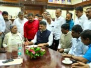 ರಾಮನಗರ ಕಾಂಗ್ರೆಸ್ ಶಾಸಕರು ಹಾಗೂ ಮುಖಂಡರ ನಿಯೋಗದಿಂದ ಸಿಎಂ ಭೇಟಿ; ರಾಮನಗರ ಬದಲಿಗೆ ಬೆಂಗಳೂರು ದಕ್ಷಿಣ ಜಿಲ್ಲೆಯಾಗಿ ಹೆಸರು ಬದಲಿಸುವಂತೆ ಮನವಿ