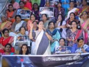 ಕೋಲ್ಕತ್ತಾದಲ್ಲಿ ವೈದ್ಯಕೀಯ ವಿದ್ಯಾರ್ಥಿನಿ ಅತ್ಯಾಚಾರ ಮತ್ತು ಕೊಲೆ ಪ್ರಕರಣ;ಬೆಂಗಳೂರಿನಲ್ಲಿ ಬಿಜೆಪಿ ಮಹಿಳಾ ಮೋರ್ಛಾ ಪ್ರತಿಭಟನೆ