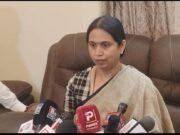 ಗುತ್ತಿಗೆದಾರ ಚಲುವರಾಜುಗೆ ಶಾಸಕ ಮುನಿರತ್ನ ಅವಾಚ್ಯ ಶಬ್ದದಿಂದ ನಿಂದಿಸಿದ ಪ್ರಕರಣ; ಚಲುವರಾಜು ಭೇಟಿ ಮಾಡಿದ ಸಚಿವೆ ಲಕ್ಷ್ಮಿ ಹೆಬ್ಬಾಳ್ಕರ್