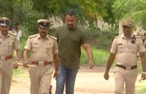 ದರ್ಶನ್ ಗೆ ಜಾಮೀನು ಸಿಗುತ್ತೆ ಅಂತಾ ಜೈಲು ಬಳಿ ಜಮಾಯಿಸಿದ್ದ ಅಭಿಮಾನಿಗಳಿಗೆ ನಿರಾಸೆ: ಇತ್ತ ದರ್ಶನ್ ರನ್ನು ಭೇಟಿ ಮಾಡಿದ ನಟ ಧನ್ವೀರ್ ಹಾಗೂ ಸ್ನೇಹಿತರು