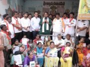 ರಾಜ್ಯದಲ್ಲಿ ಬಿಪಿಎಲ್ ಕಾರ್ಡ್ ರದ್ದತಿ ವಿಚಾರ; ಬಿಪಿಎಲ್ ಕಾರ್ಡ್ ರದ್ದುಗೊಂಡ ಕಾರ್ಡ್ ದಾರರ ಮನೆಗಳಿಗೆ ವಿಧಾನಸಭೆ ವಿಪಕ್ಷ ನಾಯಕ ಆರ್. ಅಶೋಕ್ ಭೇಟಿ