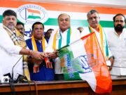 ಕಾಂಗ್ರೆಸ್ ಸೇರ್ಪಡೆಗೊಂಡ ಮಾಜಿ ಸಂಸದ ಎಲ್ ಆರ್ ಶಿವರಾಮೇಗೌಡ, ಅವರ ಪುತ್ರ ಚೇತನ್ ಹಾಗೂ ಆಪ್ ಮುಖಂಡ ಬ್ರಿಜೇಶ್ ಕಾಳಪ್ಪ