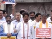 ಚಿನ್ನಸ್ವಾಮಿ ಕ್ರೀಡಾಂಗಣದಲ್ಲಿ ಕಾಲ್ತುಳಿತ ಹಿನ್ನೆಲೆ; ರಾಜ್ಯ ಸರ್ಕಾರದ ವಿರುದ್ಧ ವಿಧಾನಸೌಧದಲ್ಲಿ ಬಿಜೆಪಿ ಮತ್ತು ಜೆಡಿಎಸ್ ಪ್ರತಿಭಟನೆ