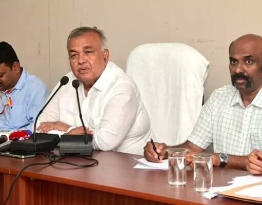 ಬಿಜೆಪಿ ಅವಧಿಯಲ್ಲಿ ಲಕ್ಷಗಟ್ಟಲೆ ಗುಂಡಿಗಳು ಬಿದ್ದಿದ್ವು; ವಿಧಾನಸೌಧದಲ್ಲಿ ಸಾರಿಗೆ ಸಚಿವ ರಾಮಲಿಂಗಾರೆಡ್ಡಿ ಹೇಳಿಕೆ