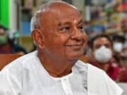 ಹಾಸನದಲ್ಲಿ 10 ಮಂದಿಯ ಪಾಲಿಗೆ ಅಂತಿಮಯಾತ್ರೆ ಗಣೇಶ ಮೆರವಣಿಗೆ ಗಾಯಾಳುಗಳ ಆರೋಗ್ಯ ವಿಚಾರಿಸಿದ ಮಾಜಿ ಪ್ರಧಾನಿ ಹೆಚ್ ಡಿ ದೇವೇಗೌಡ ; ಜೆಡಿಎಸ್ನಿಂದ ತಲಾ 1 ಲಕ್ಷ ರೂ. ಪರಿಹಾರ ಘೋಷಣೆ