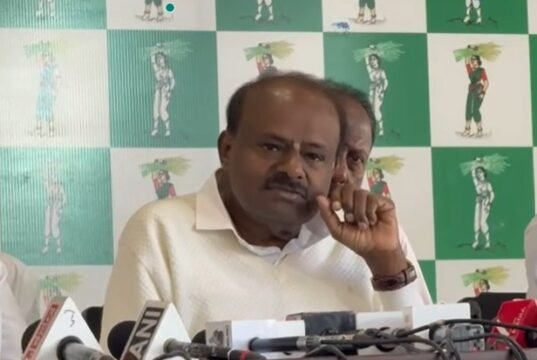 ಮೂರೂವರೆ ಗಂಟೆ ಬಜೆಟ್ನ್ನು ಖುಷಿಯಿಂದ ಓದಿಲ್ಲ, ಪಾಪ ಒಂದೊಂದು ಪದ ಬಳಕೆ ಮಾಡಲು ಶ್ರಮ ಪಡುತ್ತಿದ್ದರು: ಮಂಡ್ಯದಲ್ಲಿ ಕೇಂದ್ರ ಸಚಿವ ಹೆಚ್.ಡಿ.ಕುಮಾರಸ್ವಾಮಿ ಹೇಳಿಕೆ