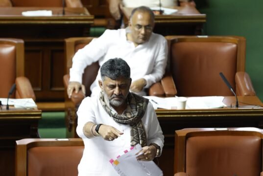 ಡಿಸಿಎಂ ಡಿಕೆಶಿ ಹಾಗೂ ಶಾಸಕ ಮುನಿರತ್ನ ನಡುವೆ ಜಟಾಪಟಿ; ನೀನೊಬ್ಬ ರೇಪಿಸ್ಟ್ ಎಂದ ಡಿಕೆಶಿ