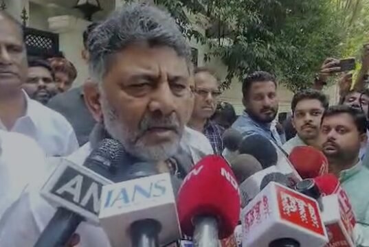 ಅಲ್ಪ ಸಂಖ್ಯಾತ ನಾಯಕರ ಮೇಲೆ ಕ್ರಮ ವಿಚಾರ, ನನ್ನ ವೈಯಕ್ತಿಕ ವಿಚಾರ ಯಾವುದೂ ಇಲ್ಲ: ಡಿಸಿಎಂ ಡಿಕೆ ಶಿವಕುಮಾರ್ ಹೇಳಿಕೆ